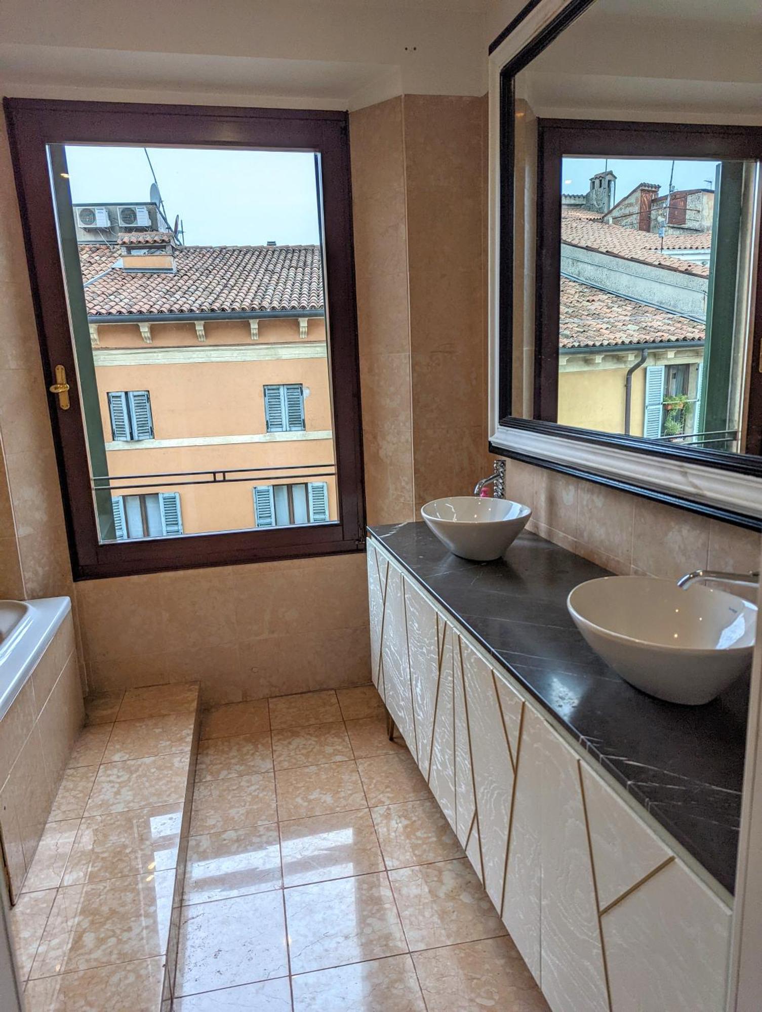 Enchanting Verona Luaran gambar